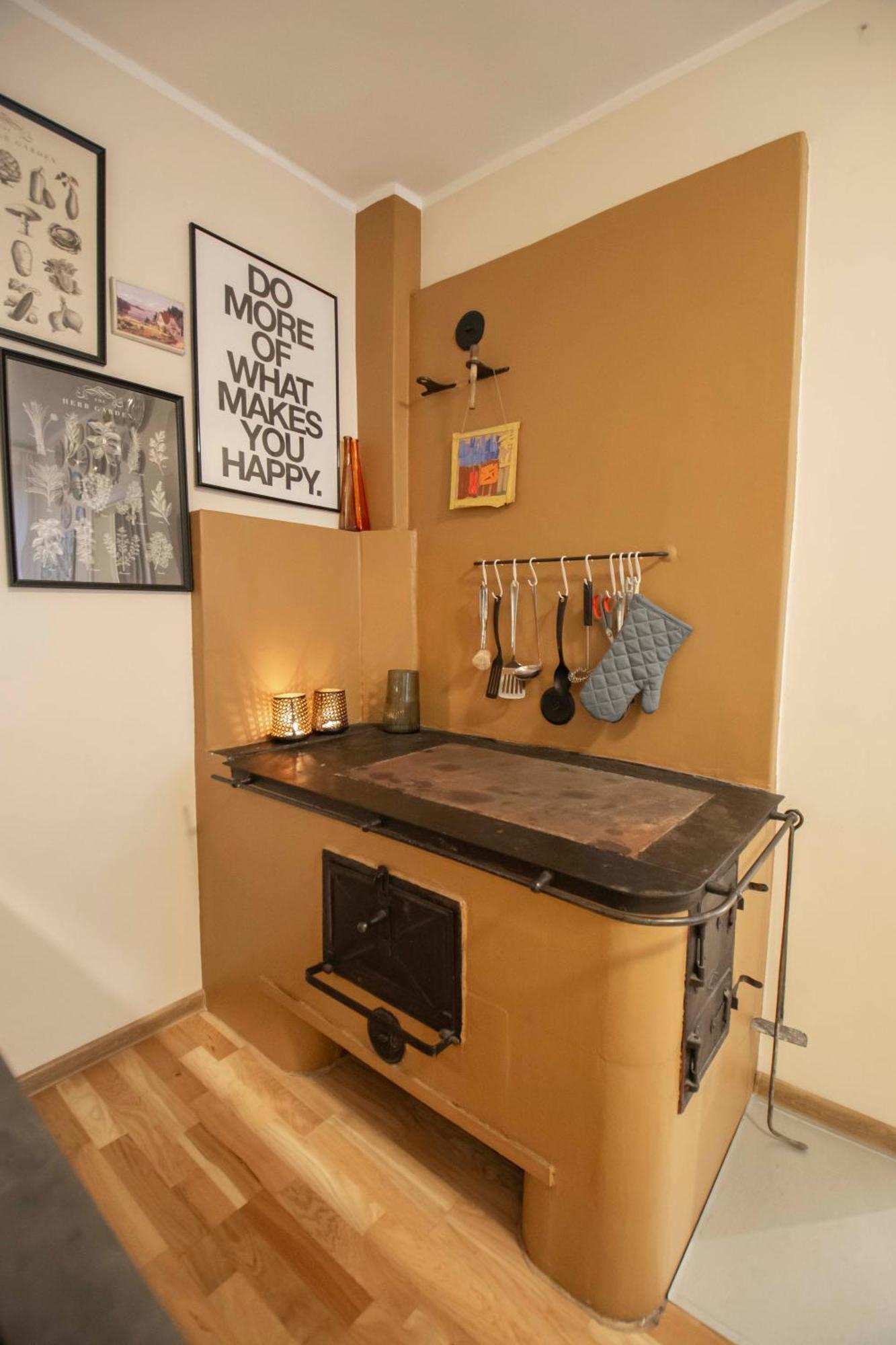 Karlovaidyll 7 - Homey Apartment With Free Parking! 塔尔图 外观 照片