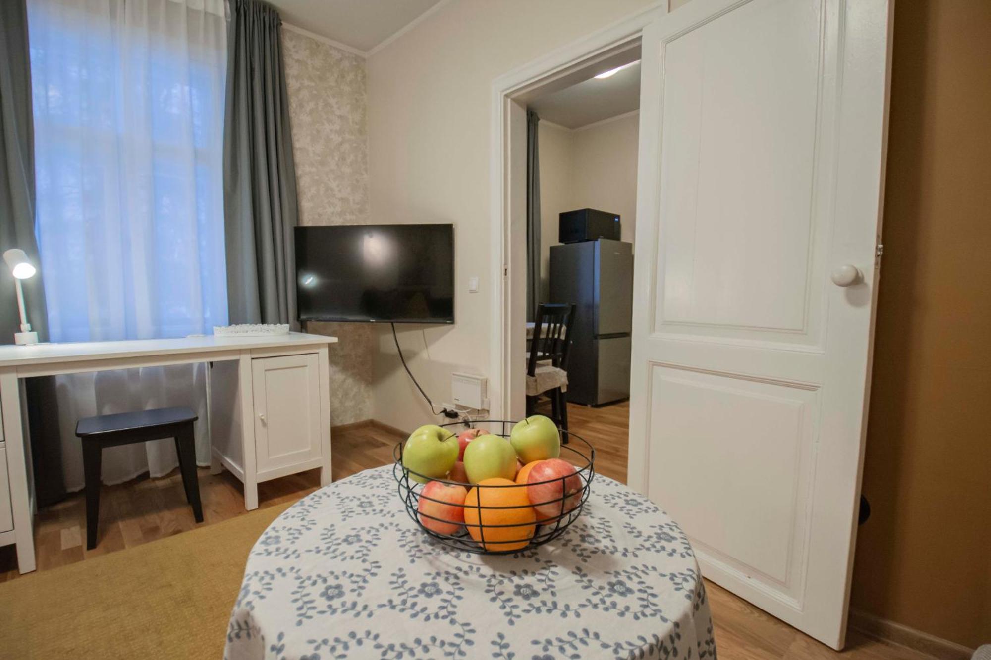 Karlovaidyll 7 - Homey Apartment With Free Parking! 塔尔图 外观 照片